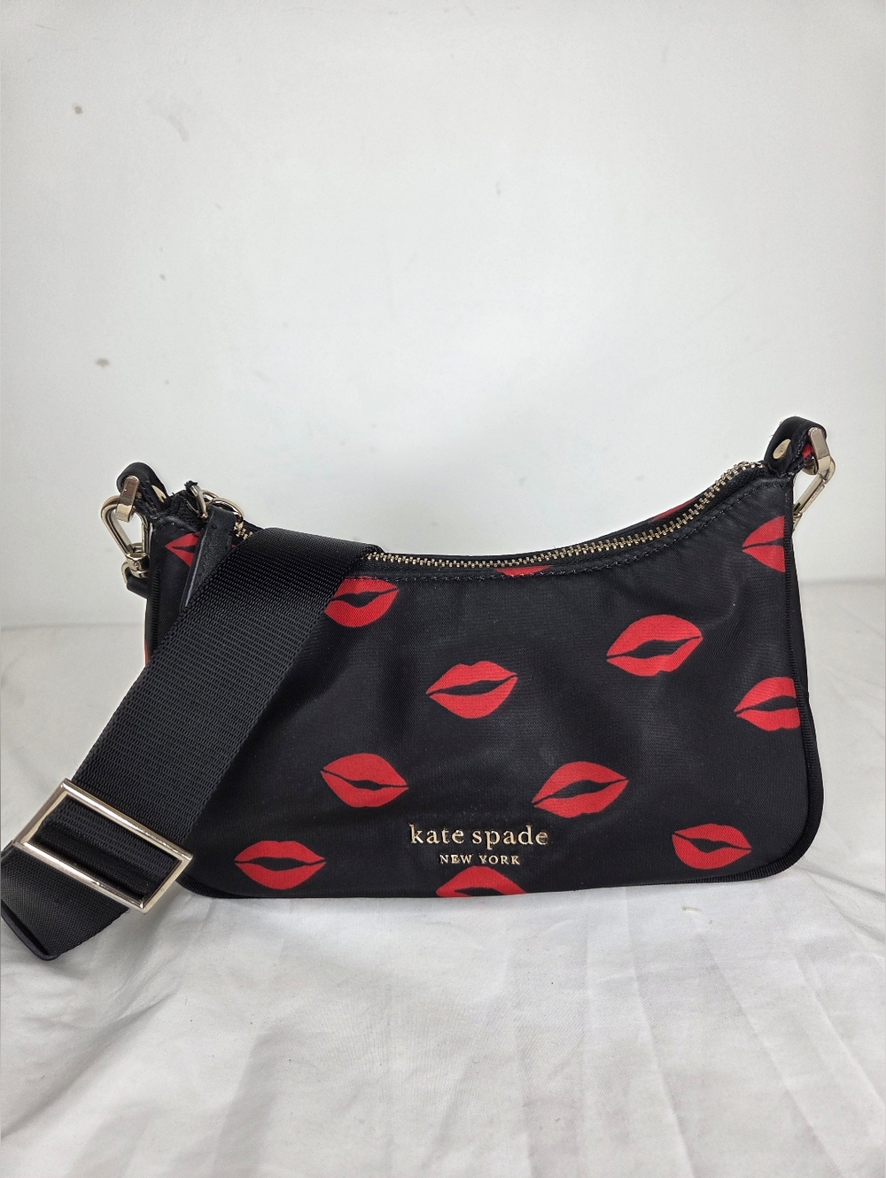 Kate Spade New York The Little Better Sam Kisses Crossbody Bag - Picture 1 of 13